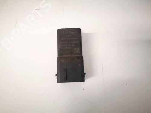 Used Electronic sensor Electronic sensor TOYOTA RAV 4 III (_A3_) 2.2 D 4WD (ALA30_, ALA30R) (136 hp) 34830776 34830776