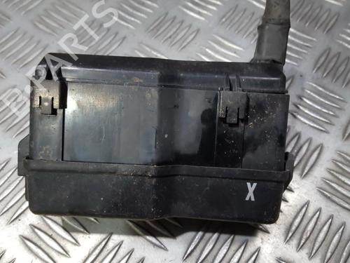 Used Fuse box Fuse box TOYOTA COROLLA Verso (ZER_, ZZE12_, R1_) 2.0 D-4D (CUR10_, CUR10R) (116 hp) 33498640 33498640