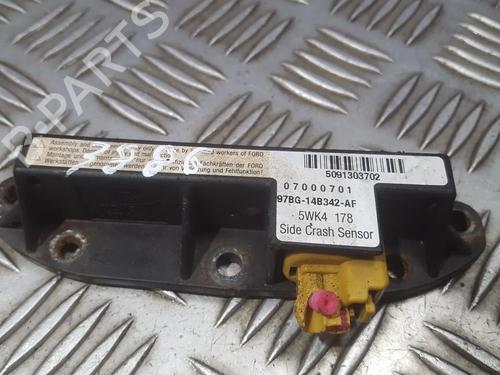 Used Electronic module Electronic module FORD MONDEO II (BAP) 1.8 TD (90 hp) 33499399 33499399