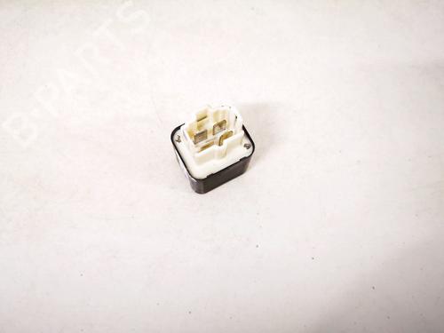 Electronic sensor HYUNDAI COUPE II (GK) 1.6 16V | BP33081614M84 - Image 2