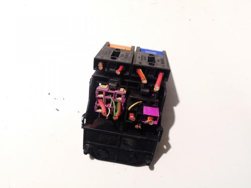 Used Fuse box Fuse box AUDI A6 C6 (4F2) 2.7 TDI (180 hp) 33060208 33060208