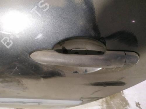 Venstre bagtil udvendigt håndtag Venstre bagtil udvendigt håndtag RENAULT MEGANE II (BM0/1_, CM0/1_) 1.5 dCi (BM1F, CM1F) (86 hp) 35173923 35173923