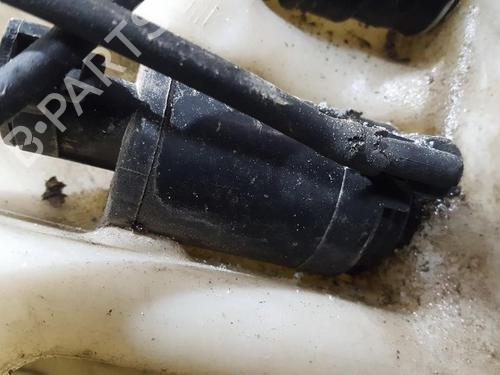 Used Washer pump Washer pump RENAULT ESPACE II (J/S63_) 2.1 TD (J63E) (90 hp) 35703109 35703109