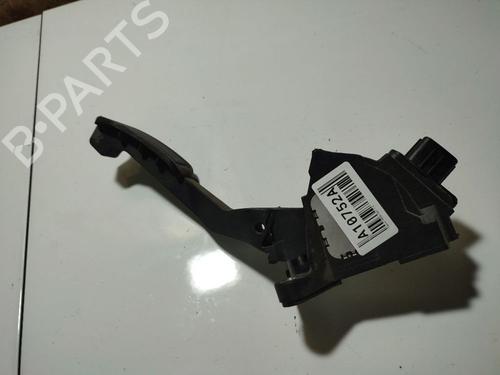 Used Pedal Pedal TOYOTA YARIS (_P9_) 1.3 4WD (NCP95) (87 hp) 34948888 34948888