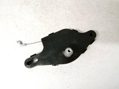 BP32589882O1 main image