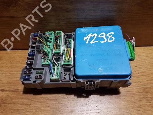 Used Fuse box Fuse box HONDA ACCORD VI (CK, CG, CH, CF, CL) 3.0 Vtec (CK1, CG1) (200 hp) 33481900 33481900
