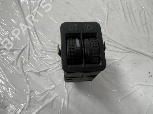 Kombi Kontakt / Stilkkontakt Kombi Kontakt / Stilkkontakt 38975745 38975745