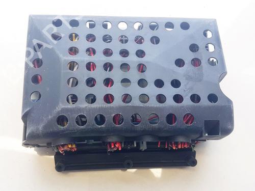 Fuse box VW PASSAT B6 (3C2) 2.0 FSI | BP33061033E1 - Image 2
