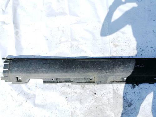 Used Right sideskirt Right sideskirt 35255058 35255058