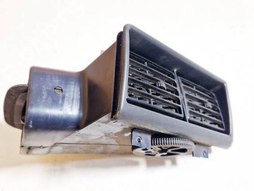 Used Air vent Air vent AUDI 100 C3 Saloon (443, 444) 2.0 (115 hp) 32570685 32570685