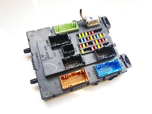 Used Fuse box Fuse box FORD C-MAX II (DXA/CB7, DXA/CEU) 2.0 Energi (185 hp) 33712937 33712937