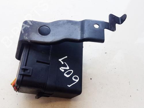 Used Fuse box Fuse box TOYOTA AVENSIS Saloon (_T27_) 1.6 D4-D (WWT270_) (112 hp) 33062954 33062954