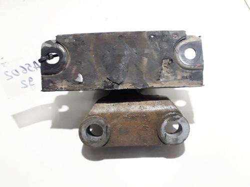 Used Engine mount Engine mount OPEL CORSA D (S07) 1.2 (L08, L68) (80 hp) 33104899 33104899