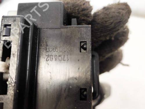 Warning switch MAZDA 3 (BK) 2.0 MZR-CD (BK14) | BP38572325I22 - Image 3