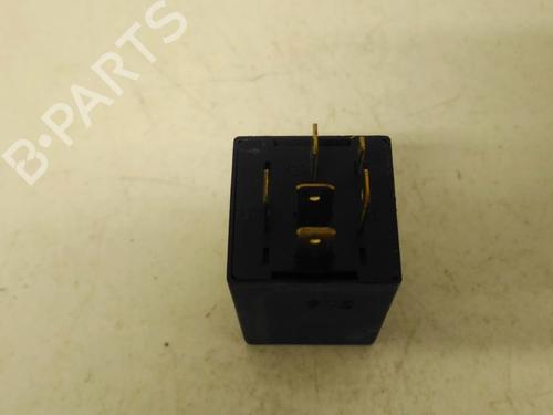 Used Electronic sensor Electronic sensor OPEL CORSA B (S93) 1.4 i (F08, F68, M68) (60 hp) 33522305 33522305