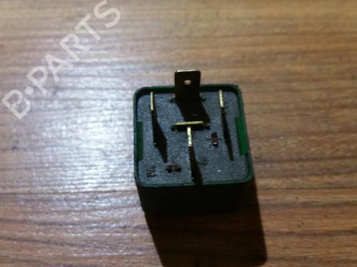 Used Electronic sensor Electronic sensor OPEL CORSA B (S93) 1.6 i 16V (F08, F68, M68) (106 hp) 33530938 33530938