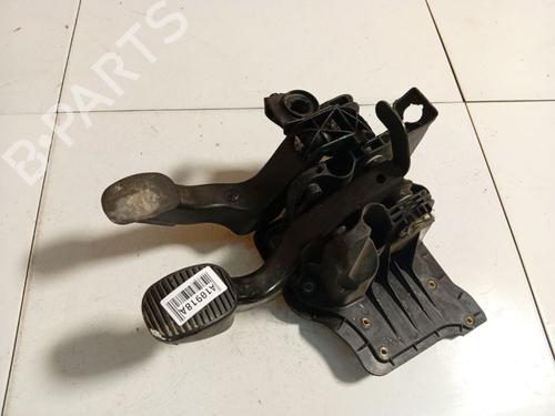 Used Pedal Pedal 34745316 34745316