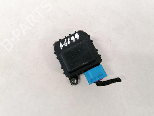 Used Electronic module Electronic module SKODA SUPERB I (3U4) 2.5 TDI (163 hp) 33081681 33081681