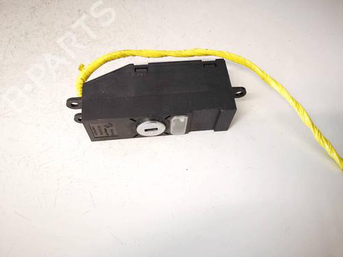 Interruttore VW PHAETON (3D1, 3D2, 3D3, 3D4, 3D6, 3D7, 3D8, 3D9) 3.0 V6 TDI 4motion (240 hp) 32957793