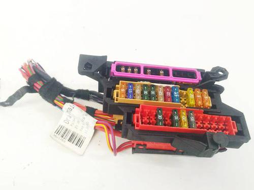 Used Fuse box AUDI A4 B8 (8K2) 2.0 TDI (120 hp) 32590405
