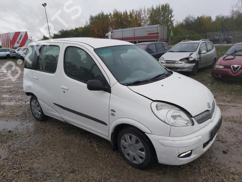 Brugte TOYOTA YARIS VERSO (_P2_) 1.4 D-4D (NLP20_, NLP22_) (75 hp) 4477374