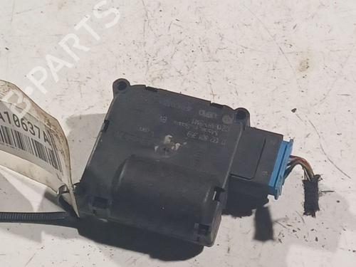 BP32563033M83 main image