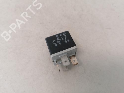 Used Electronic sensor Electronic sensor OPEL ASTRA G Hatchback (T98) 2.0 DTI 16V (F08, F48) (101 hp) 33069335 33069335