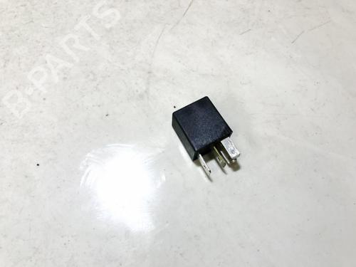 electronic-sensor-opel-zafira-a-mpv-t98-1999-2000-2001-2002-2003-2004-2005-2006-33075376 main image