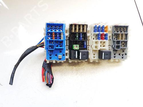 Fuse box VOLVO S80 II (124) 2.5 T | BP32603789E1 - Image 2