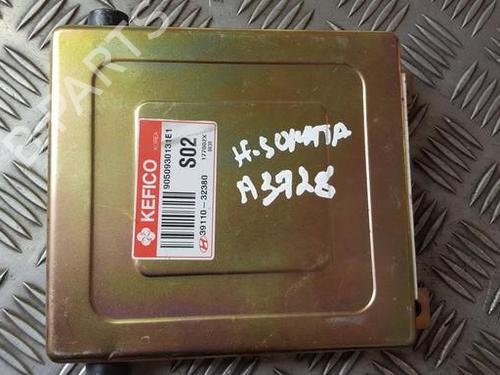 Used Engine control unit (ECU) Engine control unit (ECU) HYUNDAI SONATA IV (EF) 2.0 (134 hp) 33495660 33495660