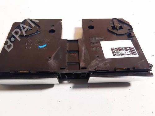 Used Glove box Glove box VW PASSAT B6 (3C2) 2.0 TDI (140 hp) 35058584 35058584