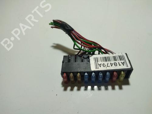 fuse-box-audi-a6-c6-4f2-2004-2005-2006-2007-2008-2009-2010-2011-32571857 main image