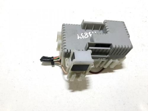 fuse-box-ford-galaxy-ii-wa6-2006-2007-2008-2009-2010-2011-2012-2013-2014-2015-33505858 main image