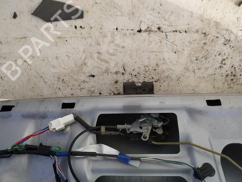 tailgate-lock-toyota-corolla-saloon-_e12_-2000-2001-2002-2003-2004-2005-2006-2007-2008-35573088 main image