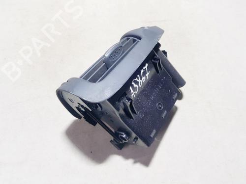 air-vent-mercedes-benz-c-class-w203-2000-2001-2002-2003-2004-2005-2006-2007-33066559 main image