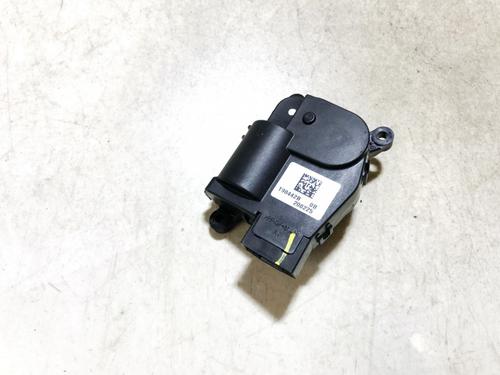 electronic-module-tesla-model-3-5yj3-2017-33108895 main image