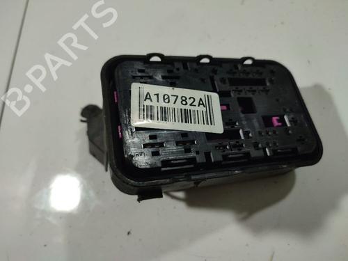 fuse-box-seat-toledo-iii-5p2-2004-2005-2006-2007-2008-2009-32555029 main image