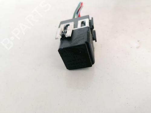Used Electronic sensor Electronic sensor MERCEDES-BENZ A-CLASS (W168) A 140 (168.031, 168.131) (82 hp) 33095018 33095018