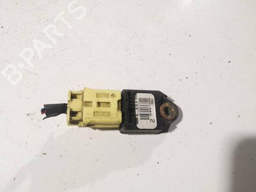 Used Electronic module Electronic module TOYOTA YARIS (_P9_) 1.4 D-4D (NLP90_, NLP90R) (90 hp) 32572900 32572900