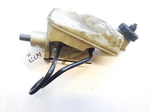 Used Brake master cylinder Brake master cylinder VOLVO V50 (545) 2.4 (140 hp) 35329590 35329590