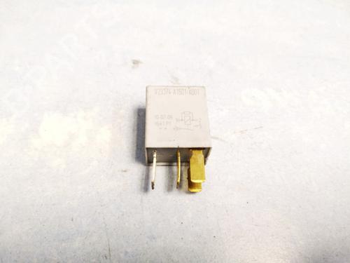 Used Electronic sensor Electronic sensor TOYOTA COROLLA Verso (ZER_, ZZE12_, R1_) 2.2 D-4D (AUR10_, AUR10R) (136 hp) 33109170 33109170