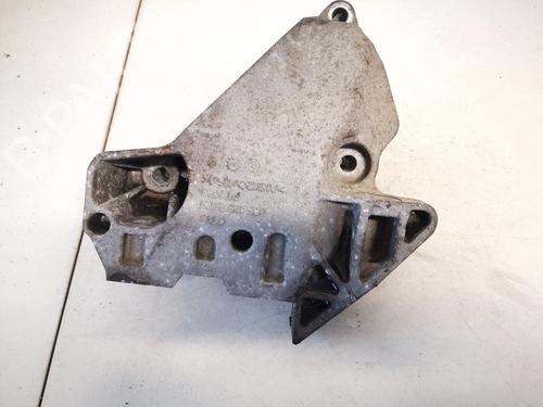 Used Engine mount Engine mount VW PASSAT B6 (3C2) 2.0 FSI (150 hp) 32897061 32897061
