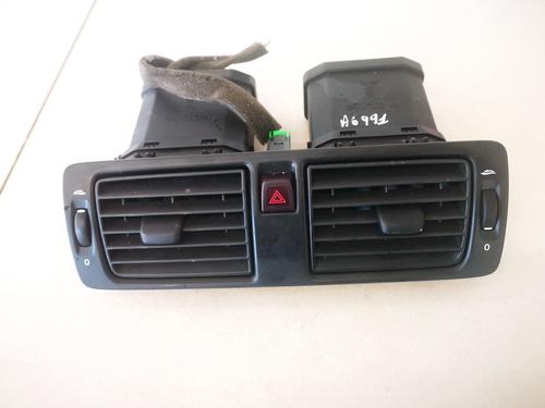 Used Air vent Air vent VOLVO V50 (545) 2.4 (140 hp) 33085894 33085894