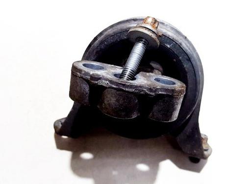 Used Engine mount Engine mount OPEL ZAFIRA / ZAFIRA FAMILY B (A05) 1.9 CDTI (M75) (120 hp) 33516712 33516712