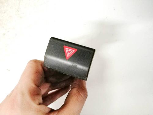 Warning switch SKODA SUPERB II (3T4) 2.0 TDI | BP35007551I22 - Image 2
