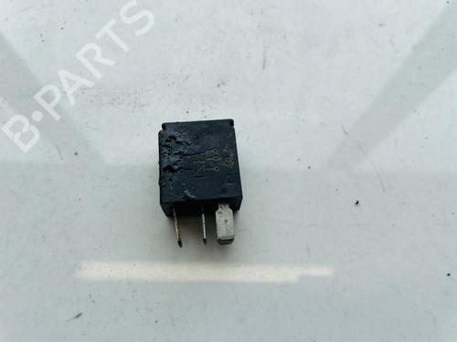 Used Electronic sensor Electronic sensor VOLVO S80 I (184) 2.4 (170 hp) 32879511 32879511