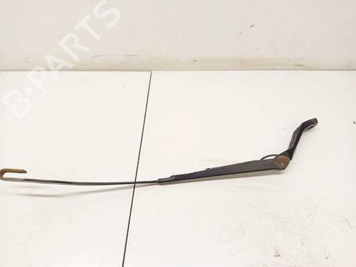 Used Front windshield wiper arm Front windshield wiper arm 32540610 32540610