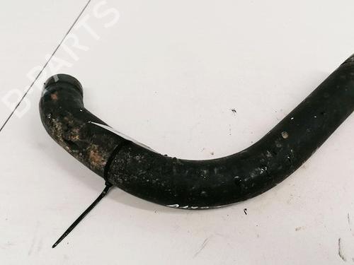 pipe-audi-80-b4-saloon-8c2-1991-1992-1993-1994-1995-33084371 main image