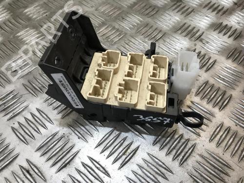 fuse-box-toyota-avensis-_t25_-2003-2004-2005-2006-2007-2008-33493514 main image