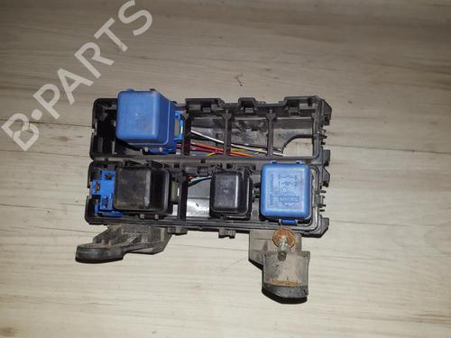 Used Fuse box Fuse box 33480059 33480059